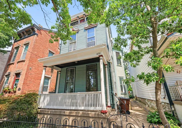1st image of 832 Willard St, Covington, KY 41011 | MLS# 645507
