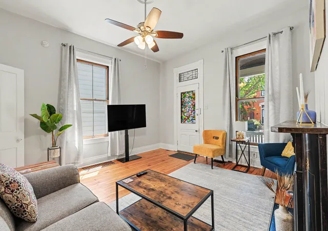 Listing Photo 5 - Condo for sale in building located at 832 Willard St, Covington, KY 41011