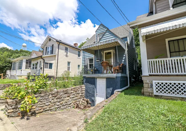 Photo 4 of Sale Pending at 2730 Alexandria Ave, Covington, KY 41015 | MLS# 645510 | Listing updated on 2026-08-25