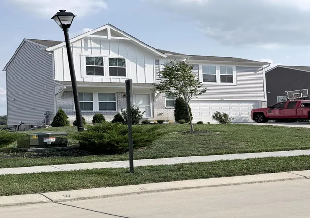 2nd image of 1368 Meadowcrest Cir, Independence, KY 41051 | MLS# 645511