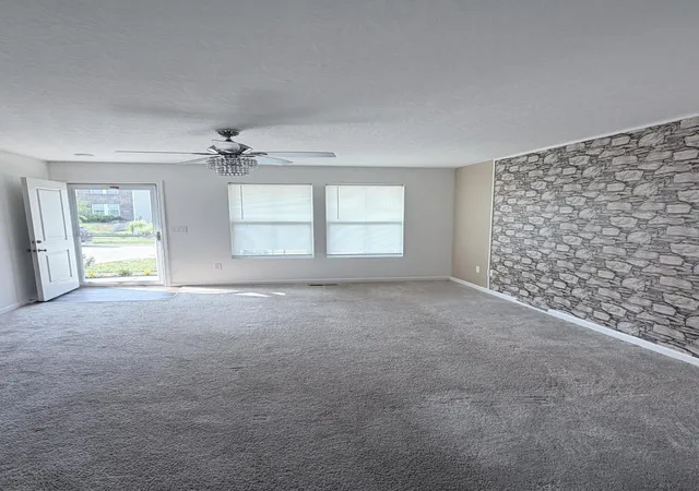 Photo 3 of Single family home for sale at 1368 Meadowcrest Cir, Independence, KY 41051 | MLS# 645511 | Listing updated on 2026-08-26