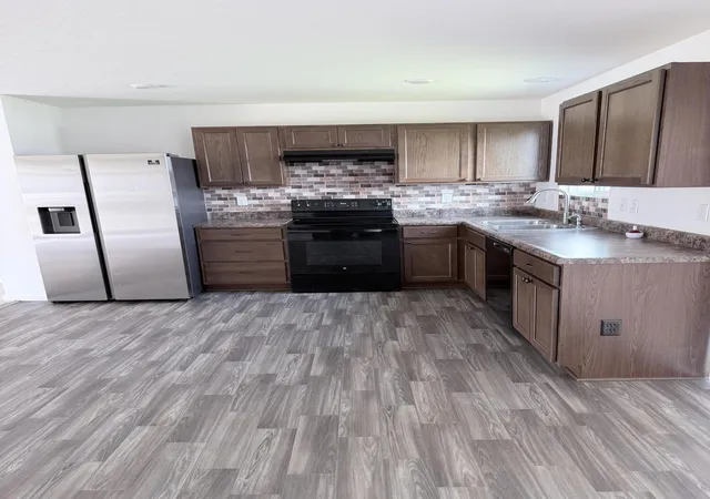 Photo 3 of Single family home for sale at 1368 Meadowcrest Cir, Independence, KY 41051 | MLS# 645511 | Listing updated on 2026-08-26