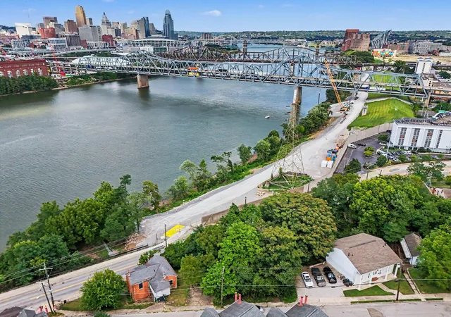1st image of 817 Hwy Ave, Covington, KY 41011 | MLS# 645563