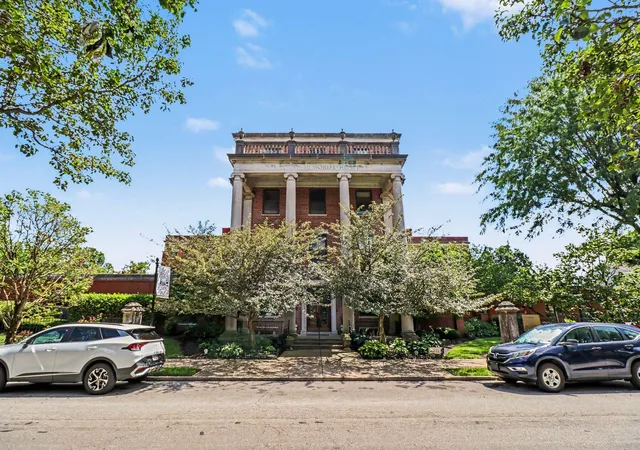 30th image of 323 E 2nd St #105, Covington, KY 41011 | MLS# 645541