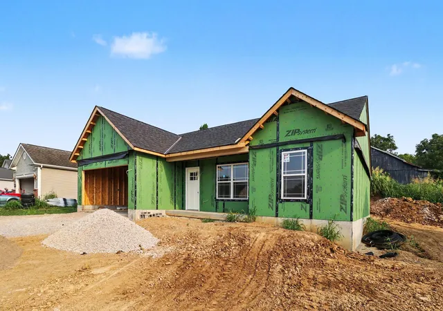 Photo 4 of Single family home for sale at 123 Summerfield Dr, Dry Ridge, KY 41035 | MLS# 645524 | Listing updated on 2026-08-19