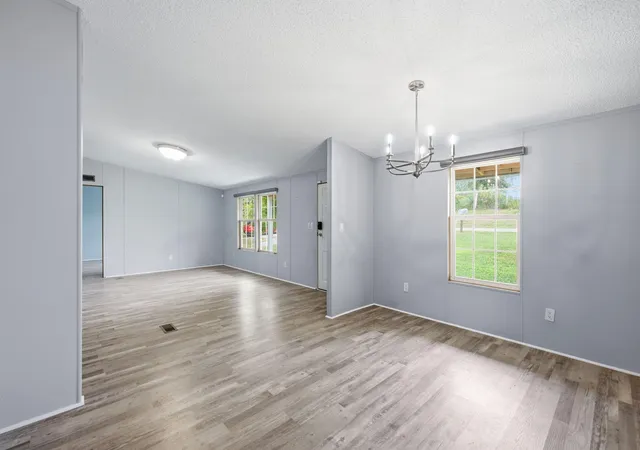 Photo 4 of Single family home for sale at 4530 Taft Hwy, Dry Ridge, KY 41035 | MLS# 645594 | Listing updated on 2026-09-08