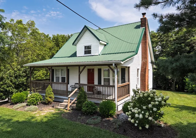 Photo 2 of Single family home for sale at 405 Crittenden Mount Zion Rd, Dry Ridge, KY 41035 | MLS# 645548 | Listing updated on 2026-08-23