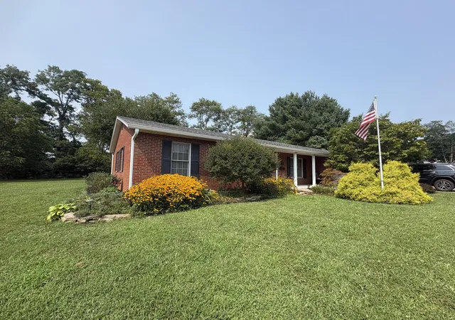 Photo 28 of Sale Pending at 3 Pinhook Pl, Crittenden, KY 41030 | MLS# 645560 | Listing updated on 2026-09-10