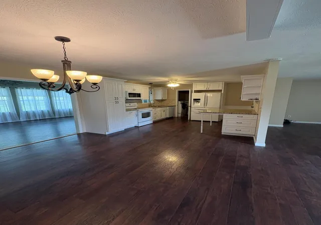 Photo 3 of Sale Pending at 3 Pinhook Pl, Crittenden, KY 41030 | MLS# 645560 | Listing updated on 2026-09-10