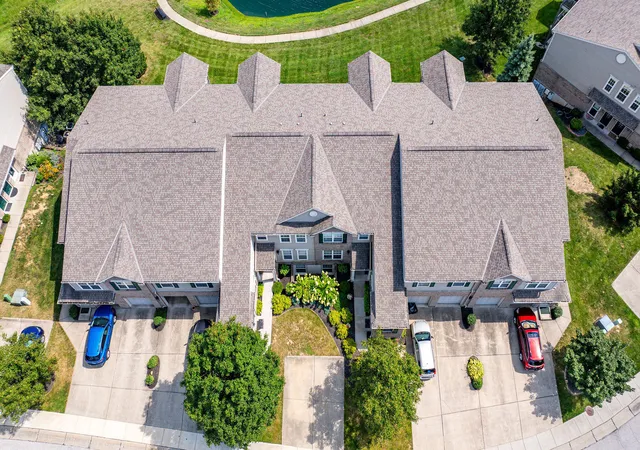 Listing Photo 2 - Condo for sale in building located at 797 Slate Vw, Cold Spring, KY 41076 - Unit #
