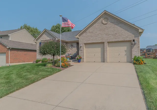 Photo 3 of Sale Pending at 6396 Deermeade Dr, Florence, KY 41042 | MLS# 645597 | Listing updated on 2026-08-17