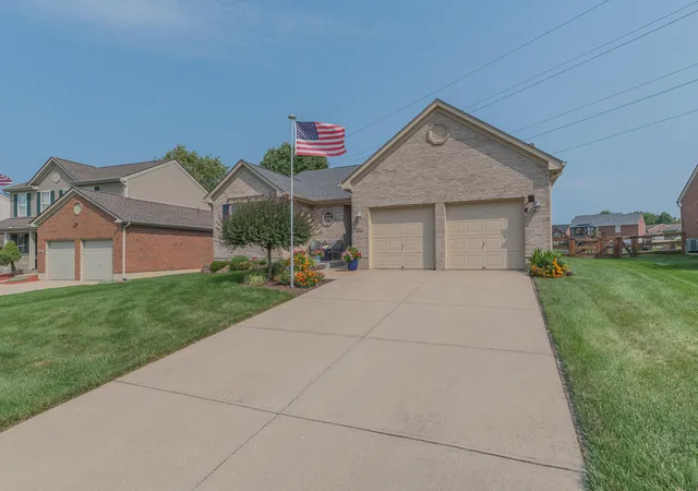 Photo 3 of Sale Pending at 6396 Deermeade Dr, Florence, KY 41042 | MLS# 645597 | Listing updated on 2026-08-17