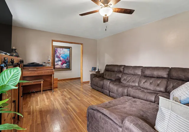 Photo 3 of Sale Pending at 237 Elm St, Falmouth, KY 41040 | MLS# 645550 | Listing updated on 2026-08-11