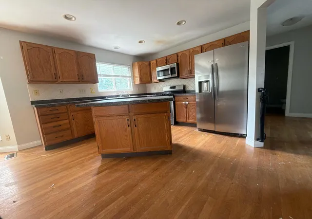 2nd image of 8560 Elmcreek Ct, Florence, KY 41042 | MLS# 645722