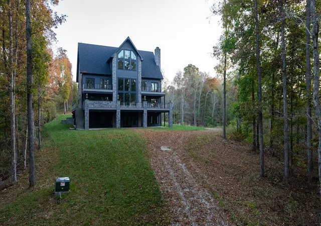 Photo 3 of Mansion for sale at 9361 Kentucky 344, Vanceburg, KY 41179 | MLS# 645575 | Listing updated on 2026-08-11