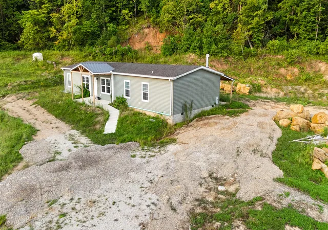 Single family home for sale at 1000 Lazy Bee Ln, Vanceburg, KY 41179 | MLS# 645589