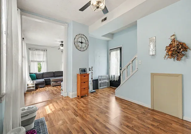 Photo 3 of Single family home for sale at 550 Park St, Crescent Springs, KY 41017 | MLS# 645604 | Listing updated on 2026-08-28