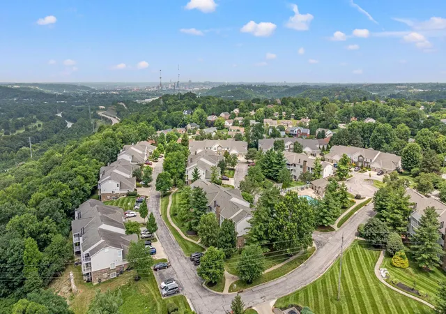 15th image of 301 Spyglass Ct #302, Wilder, KY 41076 | MLS# 645585