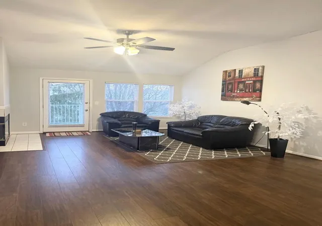 2nd image of 7370 Ridge Edge Ct #C, Florence, KY 41042 | MLS# 645621
