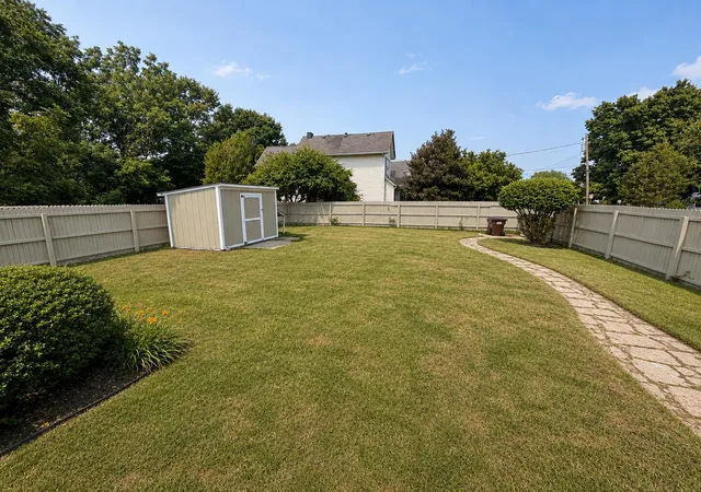 2nd image of 3302 Crescent Ave, Erlanger, KY 41018 | MLS# 645871