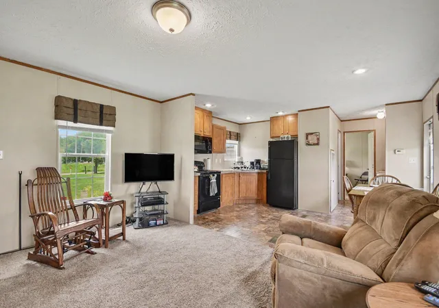 image of 70 Tarter Ln, Russell Springs, KY 42642 | MLS# 645615