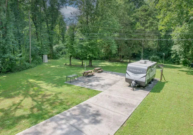 3rd image of 4110 Greis Rd, Melbourne, KY 41059 | MLS# 645698
