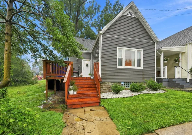 Photo 2 of Single family home for sale at 339 Van Voast Ave, Bellevue, KY 41073 | MLS# 645632 | Listing updated on 2026-08-13