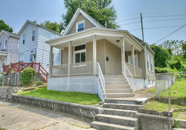 1st image of 922 6th Ave, Dayton, KY 41074 | MLS# 645705