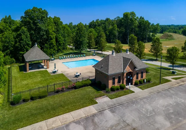 3rd image of 4912 Woodmoss Ln, Burlington, KY 41005 | MLS# 645645