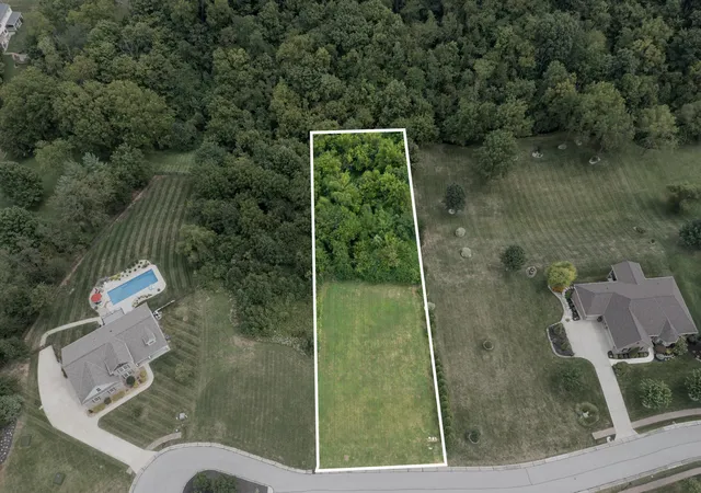 Photo 2 of Sale Pending at 9753 Manassas Dr, Florence, KY 41042 | MLS# 645982 | Listing updated on 2026-09-09