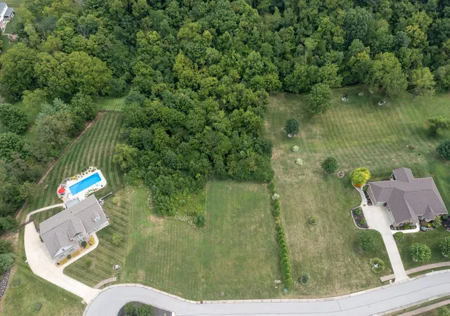 Photo 3 of Sale Pending at 9753 Manassas Dr, Florence, KY 41042 | MLS# 645982 | Listing updated on 2026-09-09