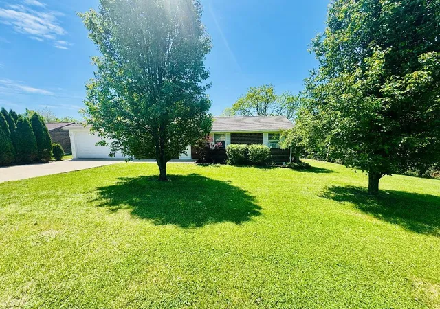 Photo 2 of Sale Pending at 330 Cemetary Rd, Glencoe, KY 41046 | MLS# 645674 | Listing updated on 2026-09-11