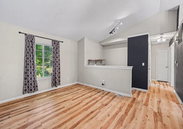 Photo 3 of Single family home for sale at 4044 Woodchase Dr, Erlanger, KY 41018 | MLS# 645829 | Listing updated on 2026-10-08