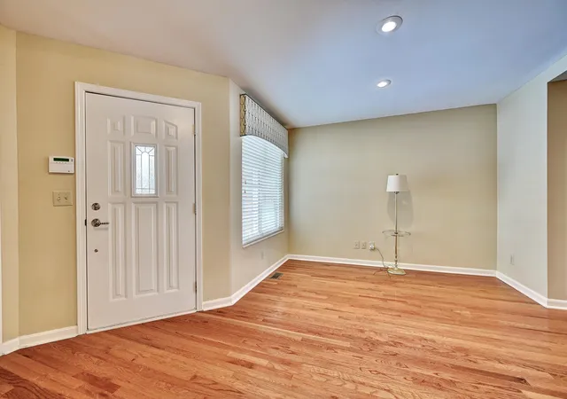 Photo 2 of Sale Pending at 566 Palmer Ct, Crestview Hills, KY 41017 | MLS# 645869 | Listing updated on 2026-08-25