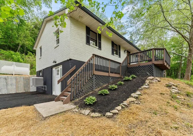 Photo 2 of Sale Pending at 4730 Fowler Crk Rd, Covington, KY 41017 | MLS# 645740 | Listing updated on 2026-10-01