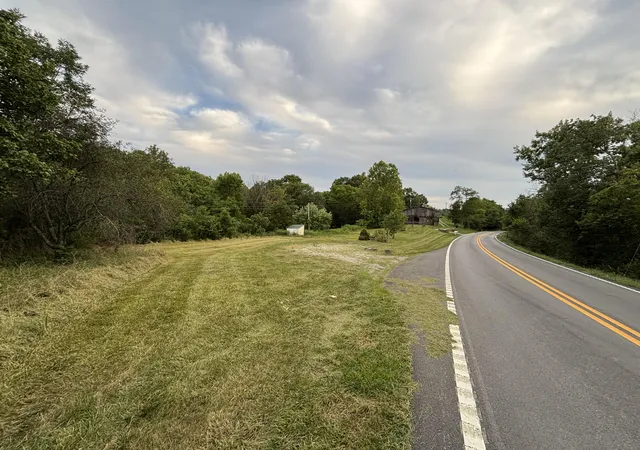 Photo 7 of Sale Pending at 8000 Taft Hwy, Dry Ridge, KY 41035 | MLS# 645758 | Listing updated on 2026-08-24