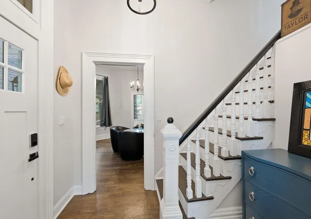 2nd image of 1533 Holman Ave, Covington, KY 41011 | MLS# 645863