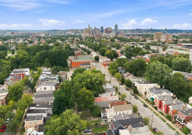 37th image of 1533 Holman Ave, Covington, KY 41011 | MLS# 645863