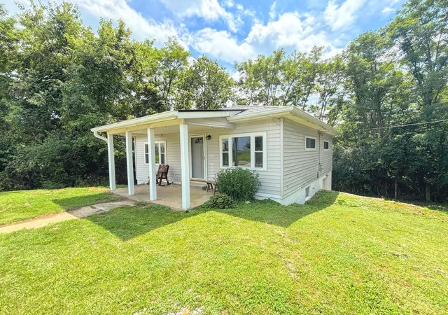 Photo 3 of Single family home for sale at 2471 Hempfling Rd, Morning View, KY 41063 | MLS# 645798 | Listing updated on 2026-09-22