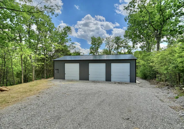 3rd image of 315 Peggy Ann Ln, Alexandria, KY 41001 | MLS# 645818