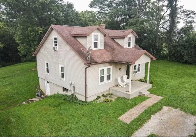 Photo 2 of Single family home for sale at 4025 Dixie Hwy, Dry Ridge, KY 41035 | MLS# 645892 | Listing updated on 2026-09-01