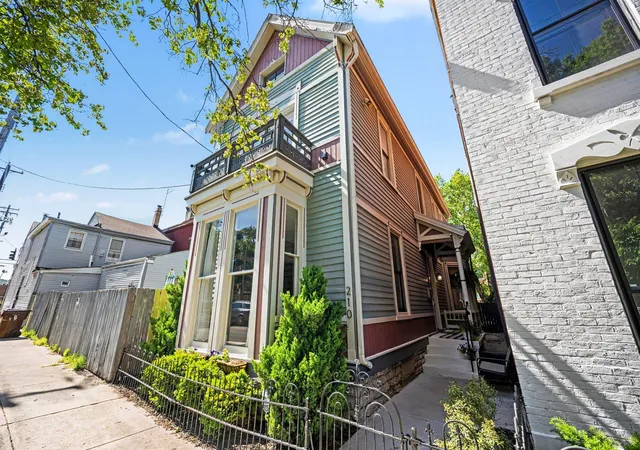 Photo 2 of Single family home for sale at 210 E 8th Street, Covington, KY 41011 | MLS# 645849 | Listing updated on 2026-09-14