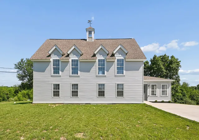Photo 1 of Single family home for sale at 805 Humes Ridge Rd, Williamstown, KY 41097 | MLS# 645850 | Listing updated on 2026-08-20