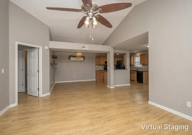 3rd image of 539 Cloverfield Ln, Fort Wright, KY 41011