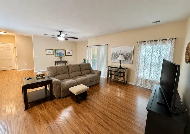 image of 157 Saddlebrook Ln #335, Florence, KY 41042 | MLS# 645884