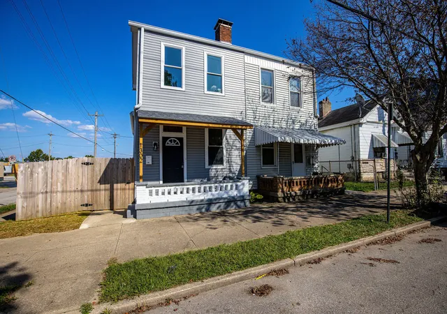 2nd image of 1302 Russell St, Covington, KY 41011 | MLS# 645881