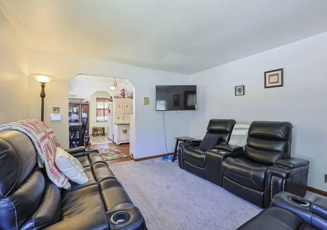 4th image of 1 Howard Road, Covington, KY 41011 | MLS# 645883