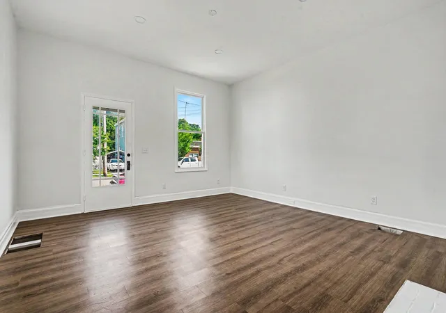 4th image of 319 W 12Th St, Newport, KY 41071 | MLS# 645890