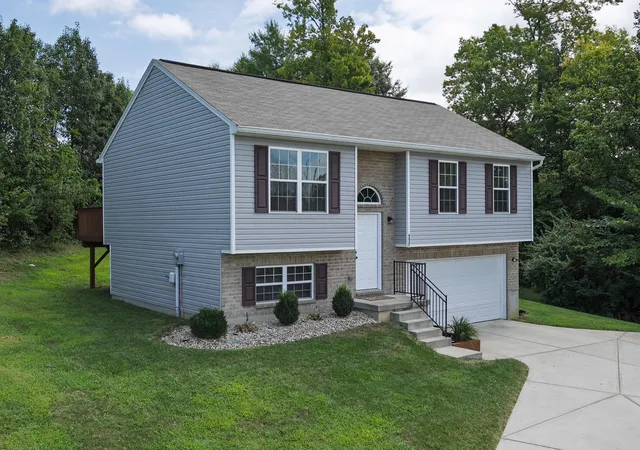 3rd image of 9827 Codyview Dr, Independence, KY 41051 | MLS# 645931