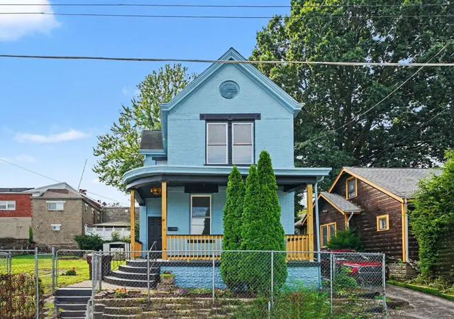 2nd image of 231 Shelby St, Covington, KY 41016 | MLS# 645904